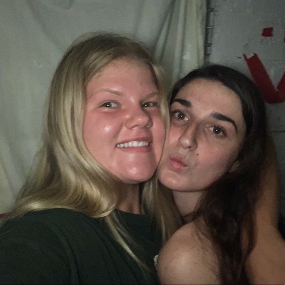 Meet your Posher, Sophie - Picture 1 of 1